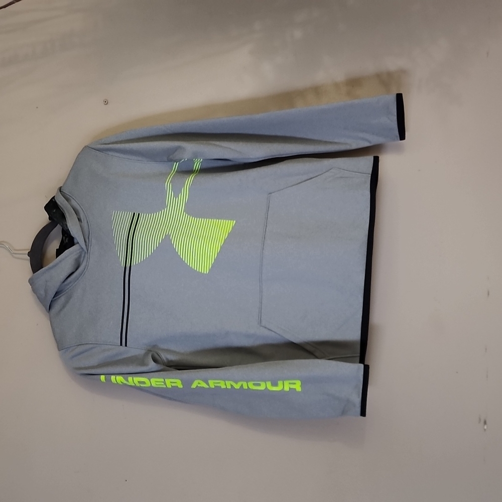 NWT Under Armour sweater